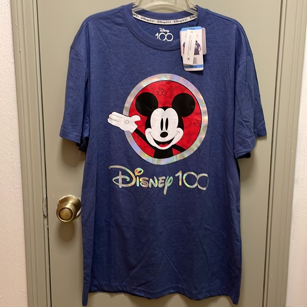 Disney 100 Anniversary Celebration Graphic Tees shirt Mickey Mouse Size Large